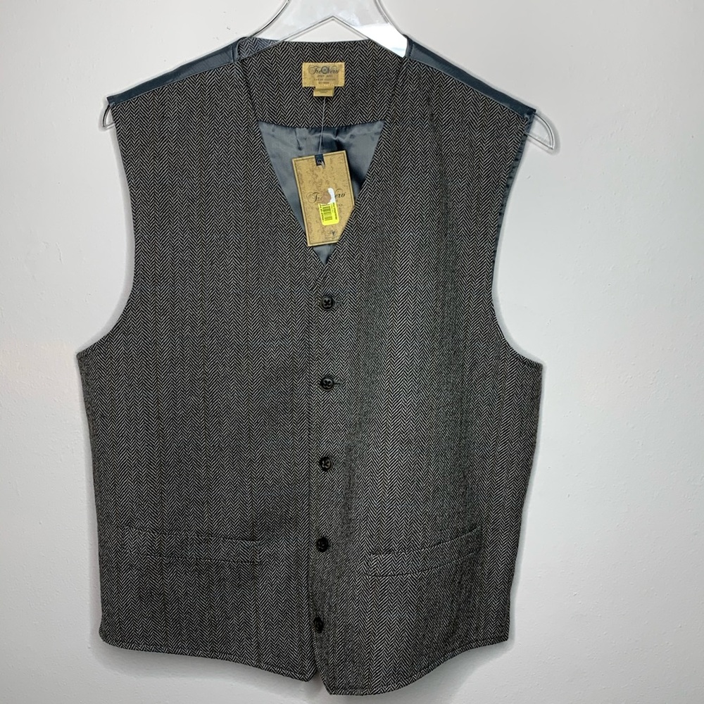 Tre Vero Large brown herringbone 100% wool vest